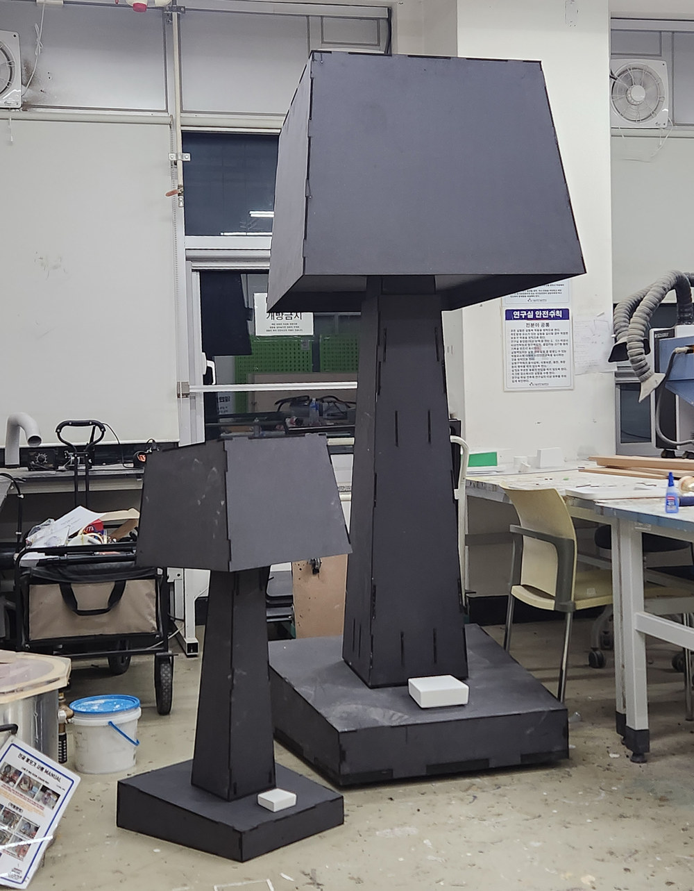 Dream lamp 4XL, 4XL and 8XL assembled, before painting