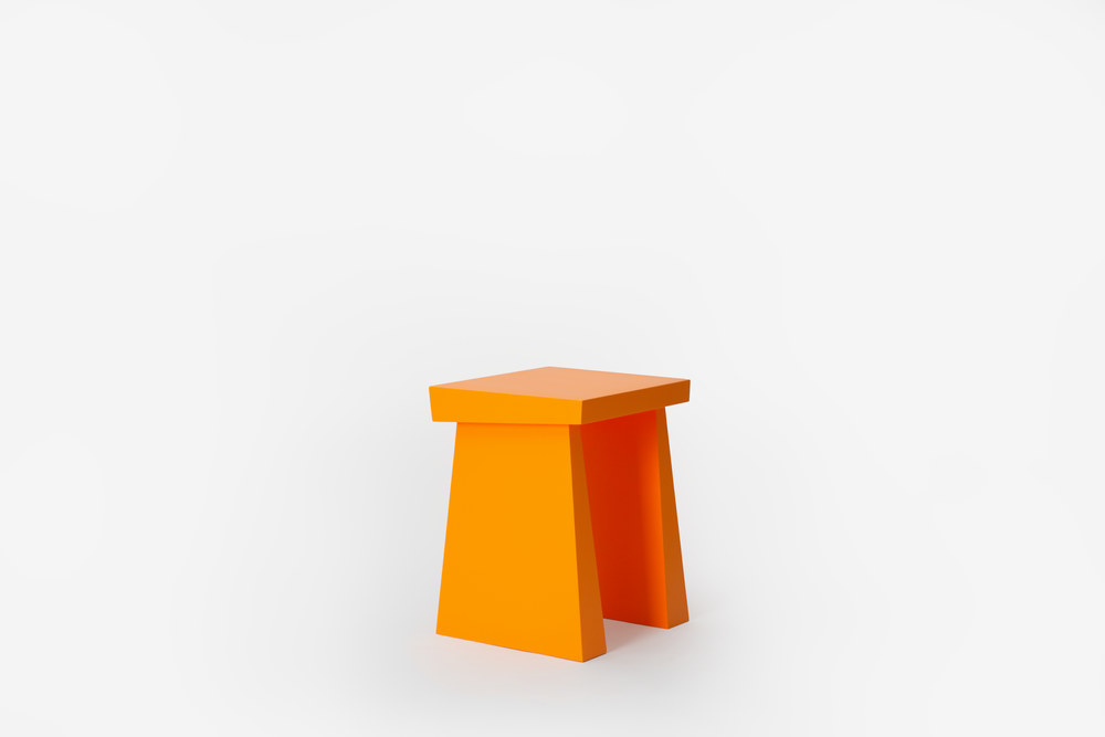 Dream side table, view 1